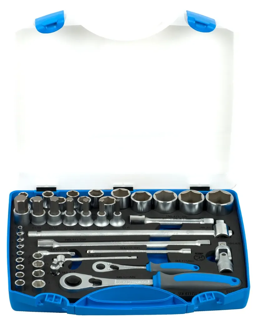 COFFRET PLASTIQUE DOUILLES 6 PANS 190BI 1/2 ET 1/4 43 PIECES